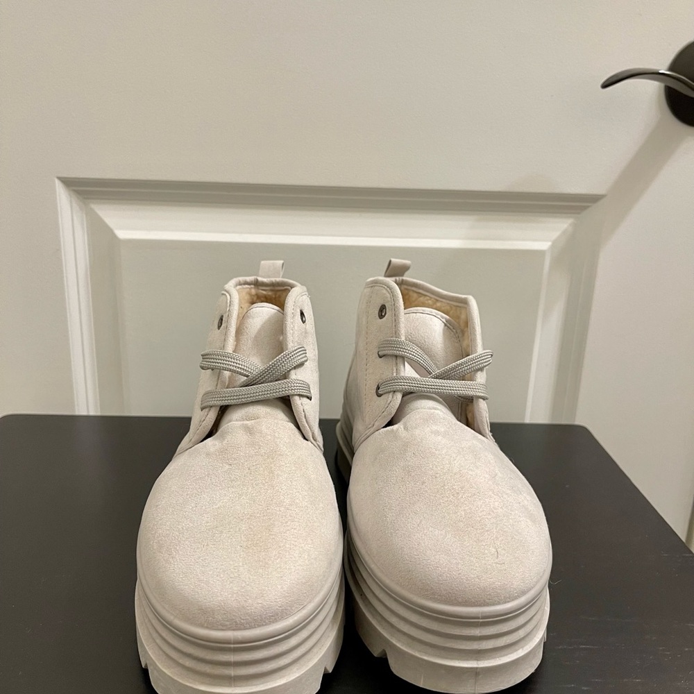 Wool Lined Platforms